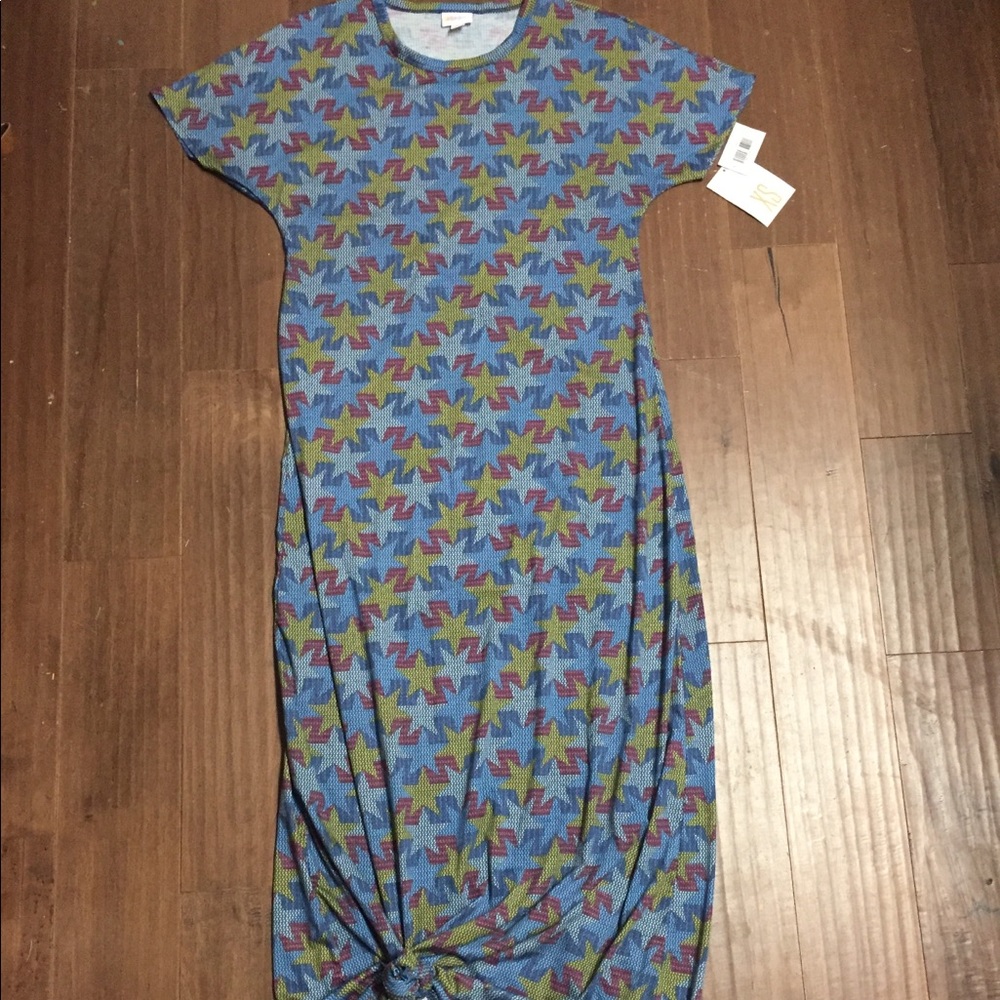NWT Lularoe Maria size XS.